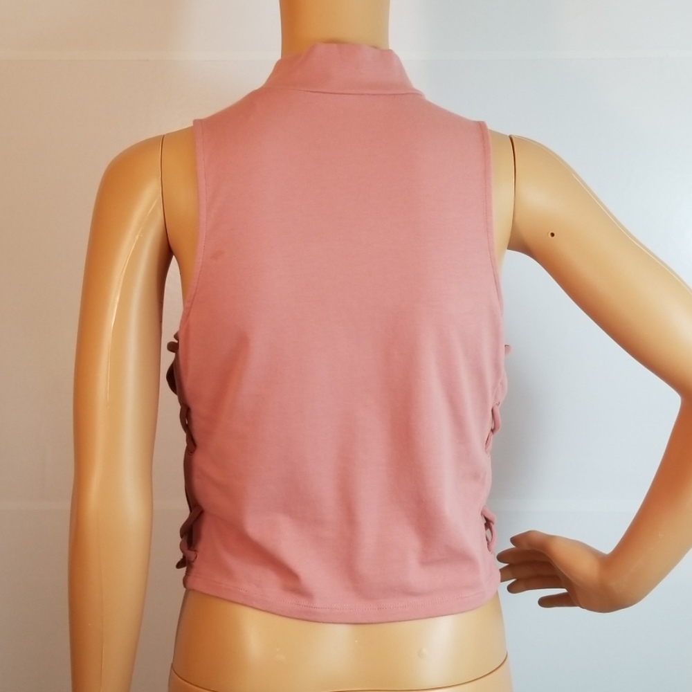 NWT. Charlotte Russe Pink Crop Top w/Side Ties - Picture 5 of 7